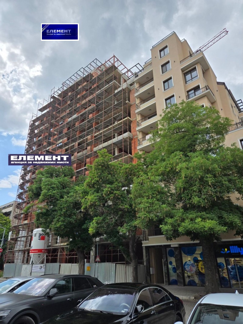 Myytävänä  2 makuuhuonetta Plovdiv , Tsentar , 108 neliömetriä | 59535734