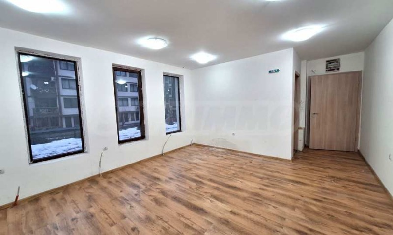 Продава  Офис област Благоевград , гр. Банско , 30 кв.м | 40286477