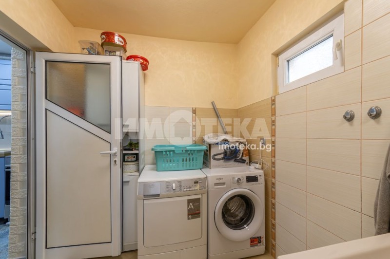 Продава КЪЩА, гр. Аксаково, област Варна, снимка 12 - Къщи - 51920292