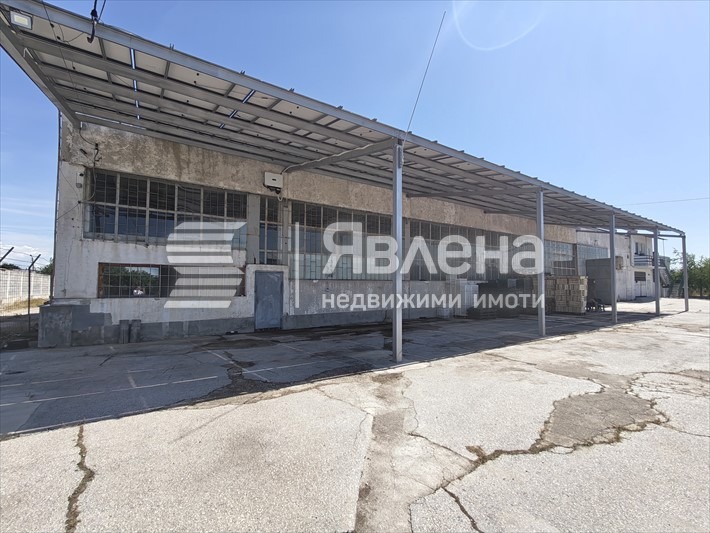 Продава СКЛАД, с. Добровница, област Пазарджик, снимка 5 - Складове - 55548428