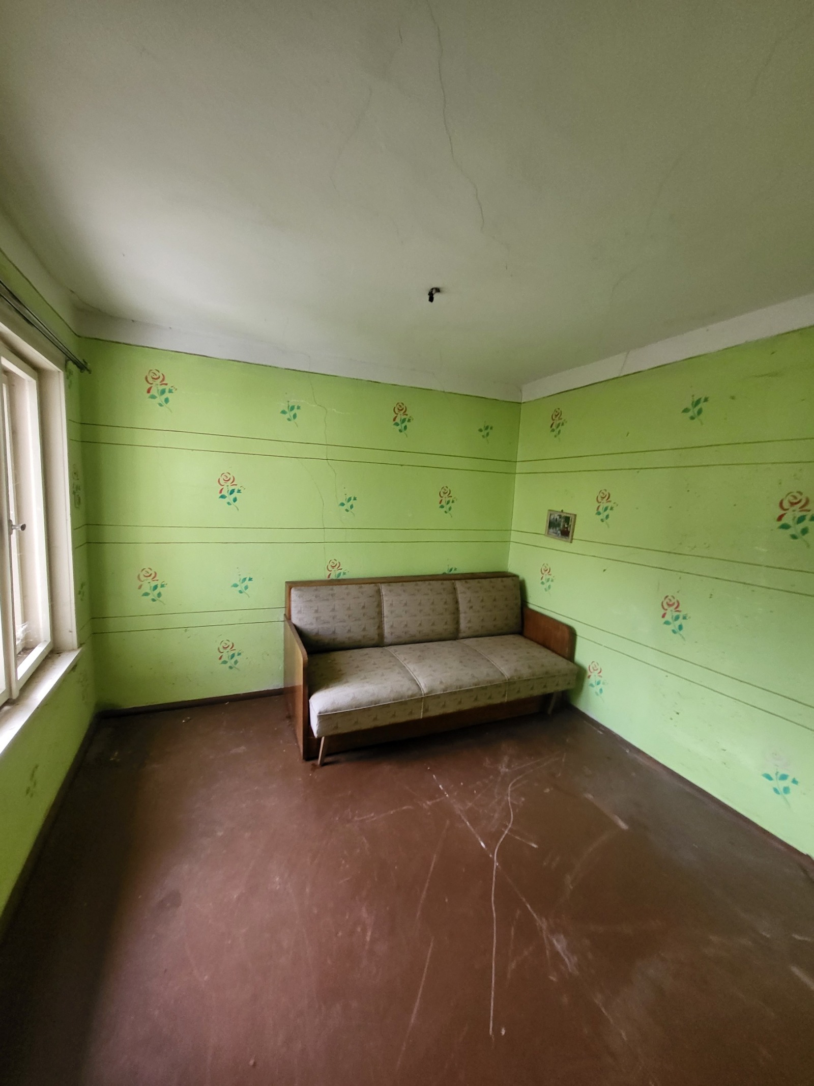 Продава КЪЩА, с. Тученица, област Плевен, снимка 6 - Къщи - 54008180