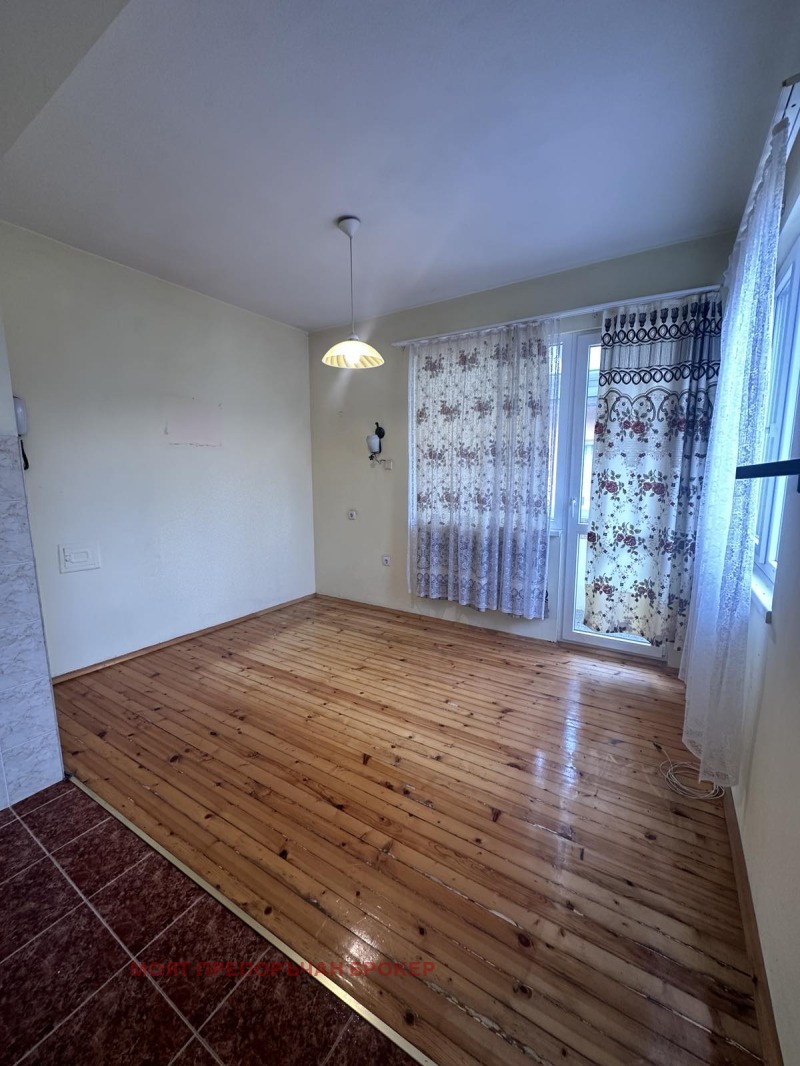 Продава ЕТАЖ ОТ КЪЩА, гр. София, Подуяне, снимка 11 - Етаж от къща - 52291667