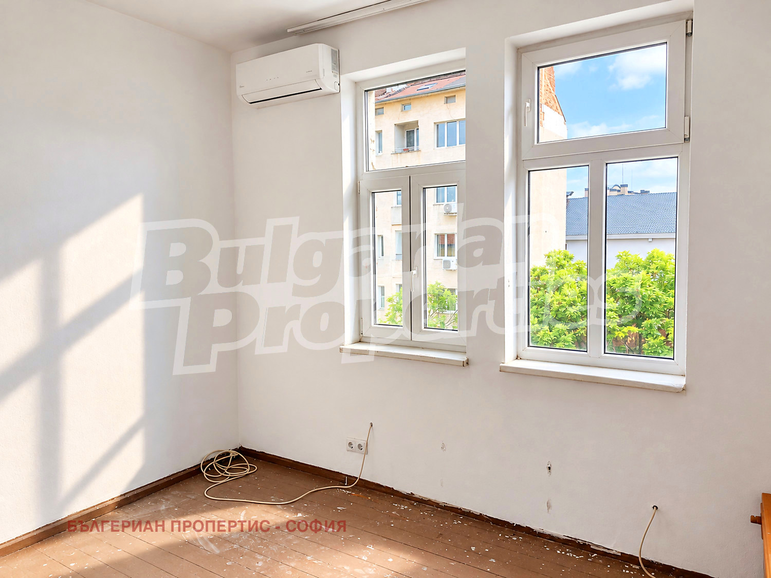 Продава 3-СТАЕН, гр. София, Оборище, снимка 2 - Апартаменти - 56410651