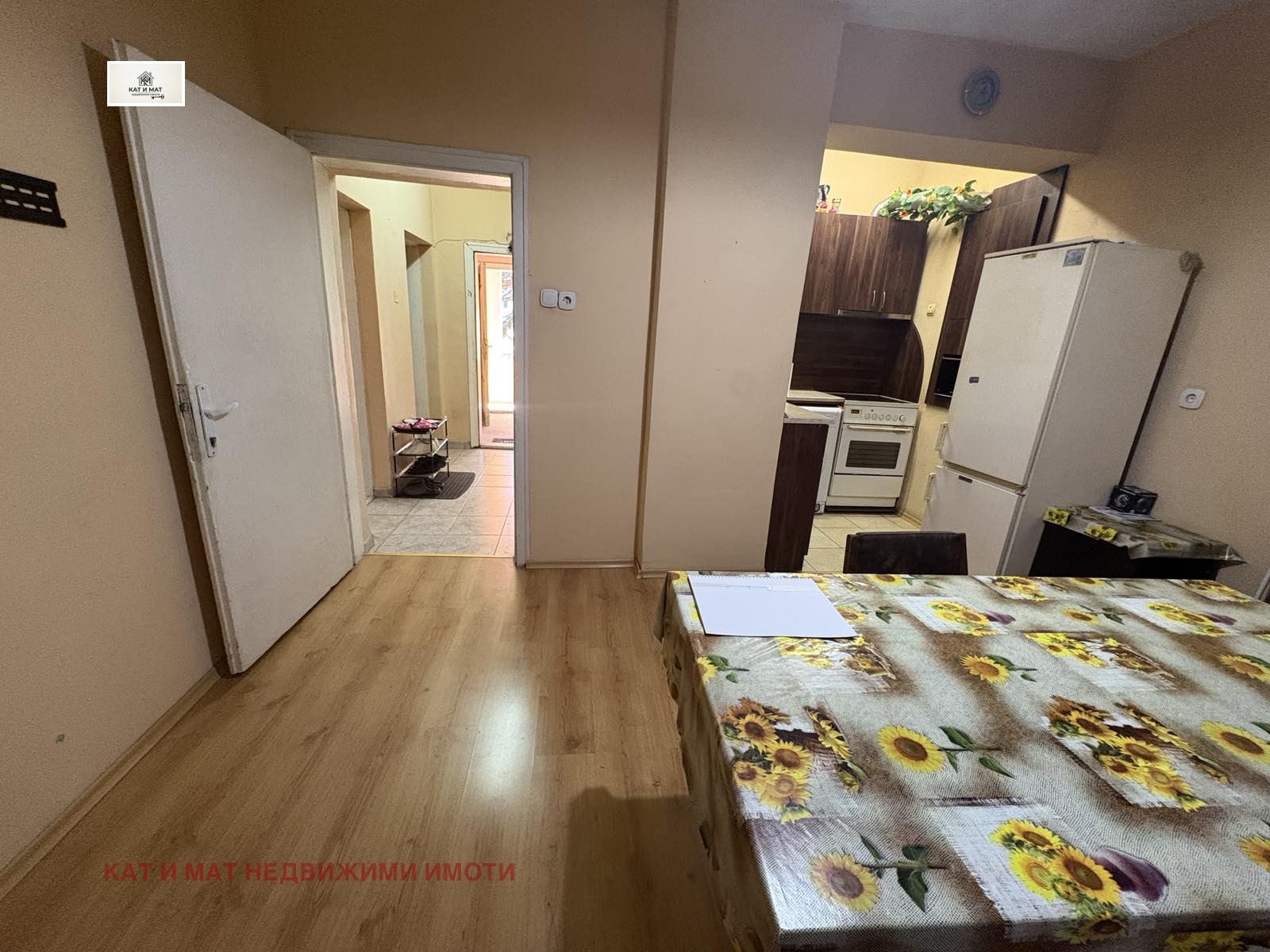 Продава ЕТАЖ ОТ КЪЩА, гр. Русе, Здравец, снимка 3 - Етаж от къща - 55472005