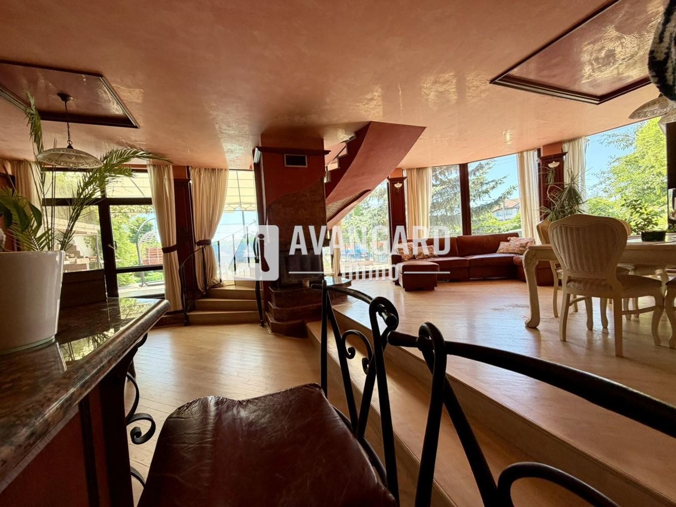 Продава КЪЩА, гр. Варна, Изгрев, снимка 2 - Къщи - 54918073