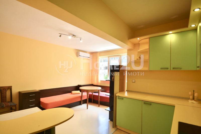 Myytävänä  Studio Varna , Okražna bolnitsa-Generali , 43 neliömetriä | 84603192 - kuva [2]
