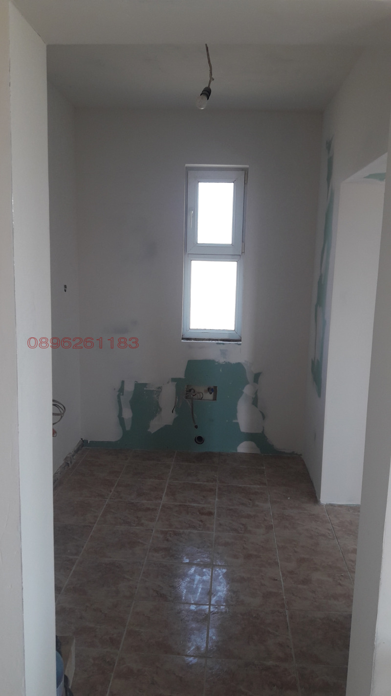 En venta  3 dormitorios región Dóbrich , Strazhitsa , 125 metros cuadrados | 33570865 - imagen [4]