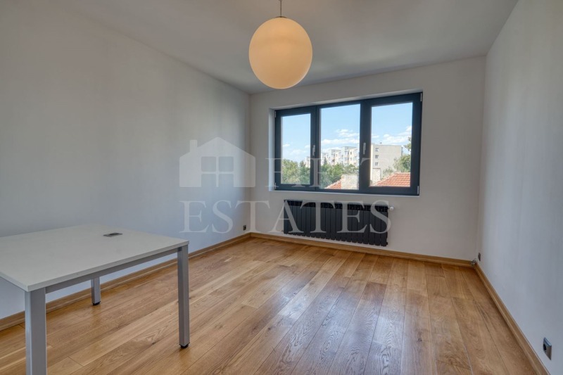 Te koop  3 slaapkamers Sofia , Strelbishte , 223 m² | 13734747 - afbeelding [10]