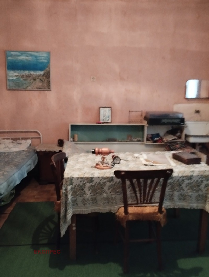 Продава КЪЩА, гр. Перущица, област Пловдив, снимка 2 - Къщи - 52213200