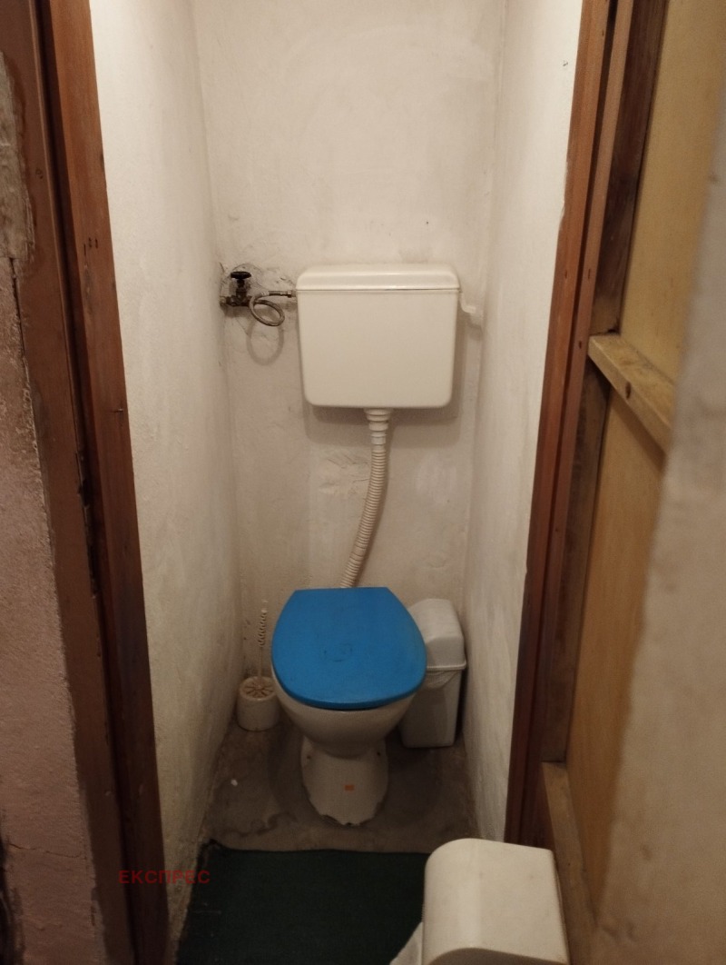 Продава КЪЩА, гр. Перущица, област Пловдив, снимка 11 - Къщи - 52213200