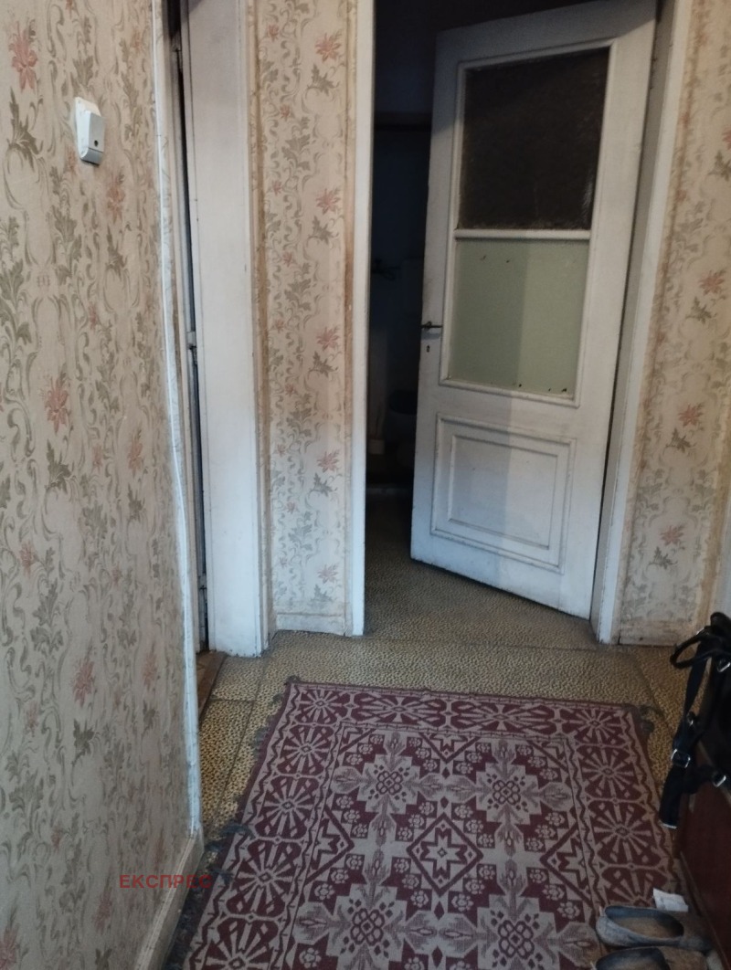 Продава КЪЩА, гр. Перущица, област Пловдив, снимка 9 - Къщи - 52213200