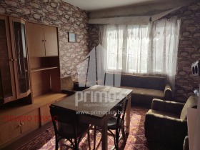 1 dormitorio Tvardi livadi, Pernik 1