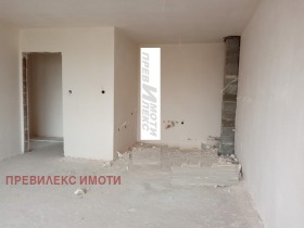 1 quarto Trakiia, Plovdiv 2