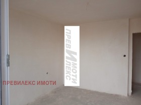 2-стаен град Пловдив, Тракия 8