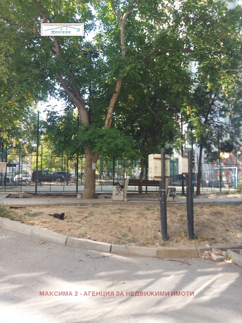 Продава  3-стаен град Плевен , Широк център , 72 кв.м | 55479454 - изображение [11]