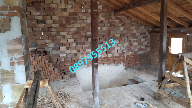 Продава КЪЩА, с. Лобош, област Перник, снимка 12 - Къщи - 53527738