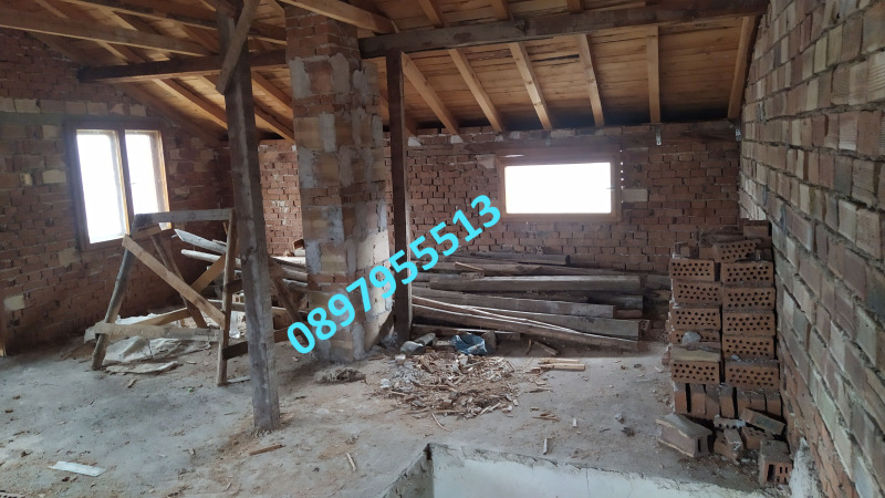 Продава КЪЩА, с. Лобош, област Перник, снимка 10 - Къщи - 53527738