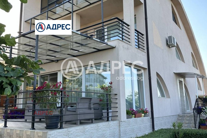 À venda  Casa Varna , m-t Dolna Traka , 585 m² | 46824092