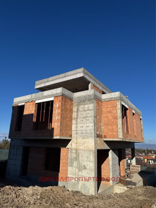 Продава  Къща град София , гр. Банкя , 461 кв.м | 77335433