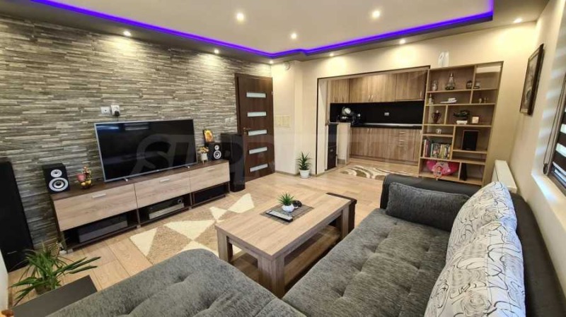 Продава КЪЩА, с. Слана бара, област Видин, снимка 7 - Къщи - 53076197