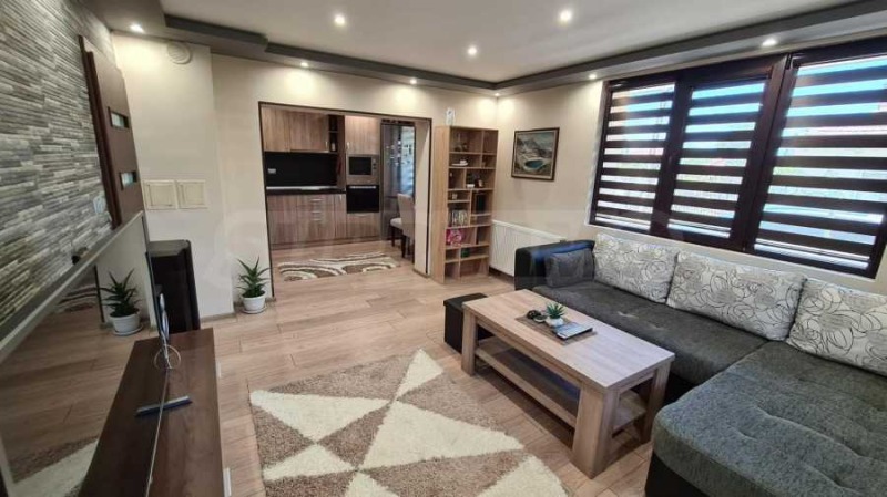 Продава КЪЩА, с. Слана бара, област Видин, снимка 6 - Къщи - 53076197