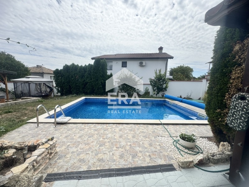 Продава КЪЩА, с. Рогачево, област Добрич, снимка 16 - Къщи - 54957024