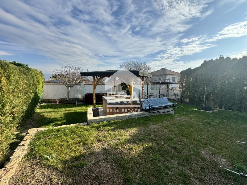 Продава КЪЩА, с. Рогачево, област Добрич, снимка 13 - Къщи - 54957024