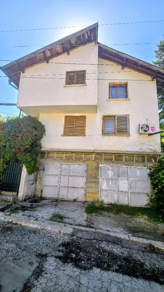 Продава ВИЛА, с. Кладница, област Перник, снимка 4 - Вили - 56168218