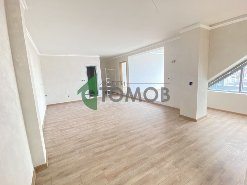 Продава 3-СТАЕН в град Шумен, Център - 129 кв.м / 193 380 € » 378 218.41 лв., ИМОТИ ТОМОВ