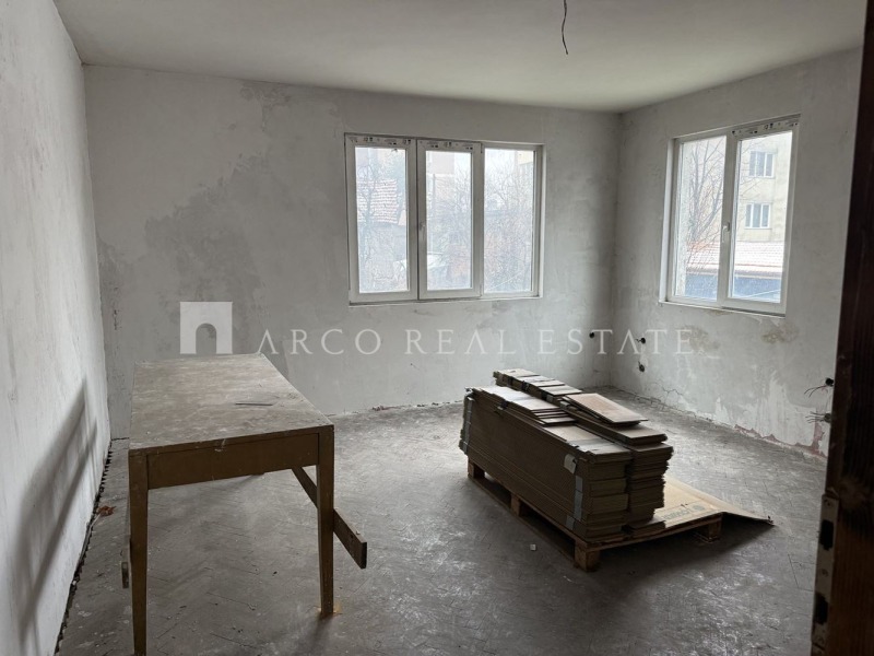 Продава ЕТАЖ ОТ КЪЩА в град София, Левски - 92 кв.м / 150 000 € » 293 374.50 лв., АРКО РИЪЛ ЕСТЕЙТ