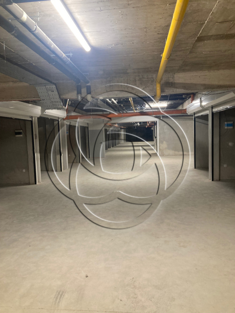 Продава ГАРАЖ, ПАРКОМЯСТО, гр. София, Малинова долина, снимка 2 - Гаражи и паркоместа - 52095120