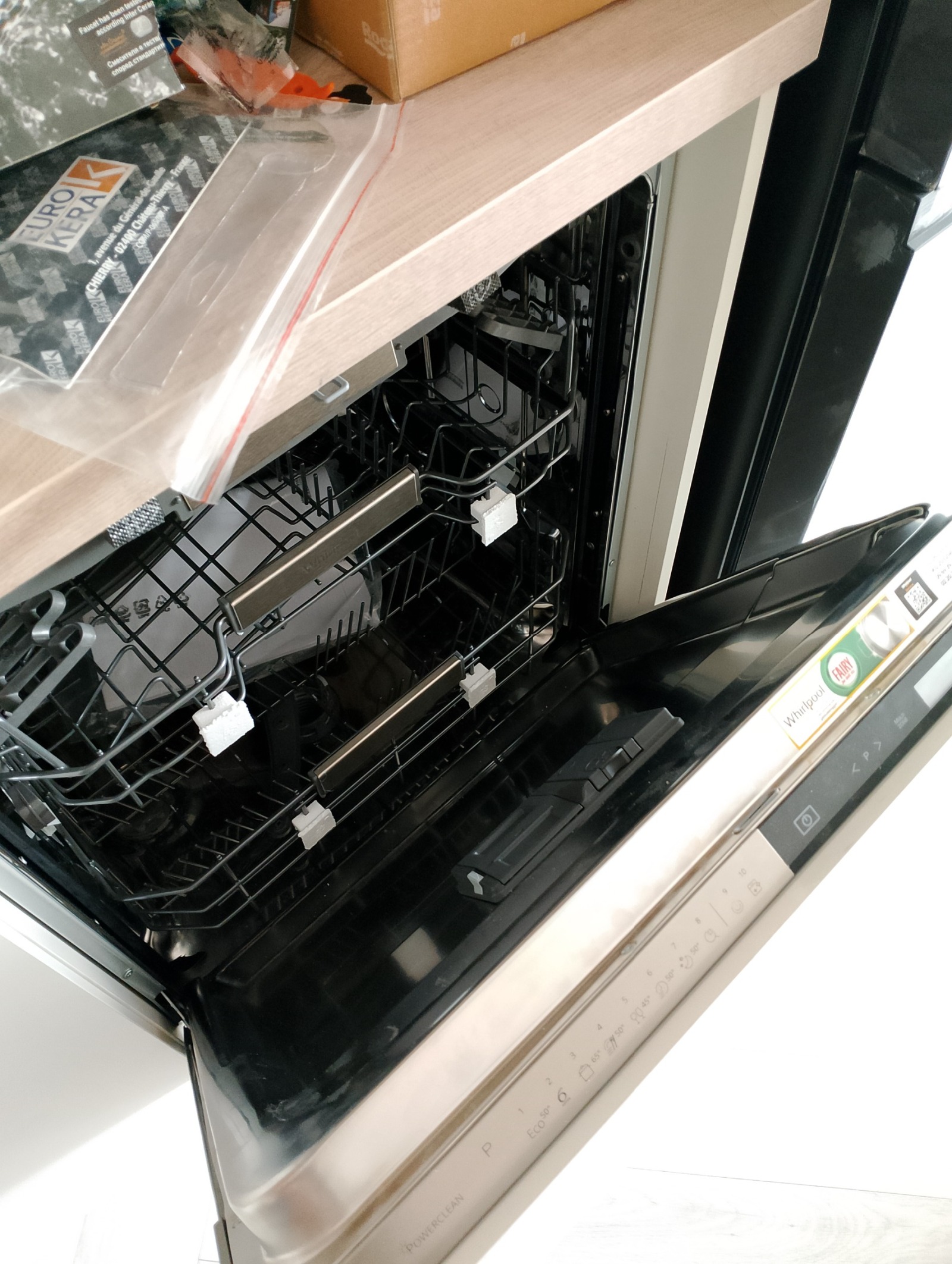 Продава 3-СТАЕН, гр. Плевен, 9-ти квартал, снимка 8 - Апартаменти - 53973609