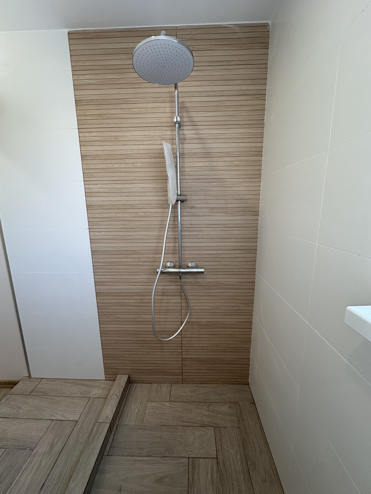 Продава 3-СТАЕН, гр. Плевен, 9-ти квартал, снимка 9 - Апартаменти - 53973609