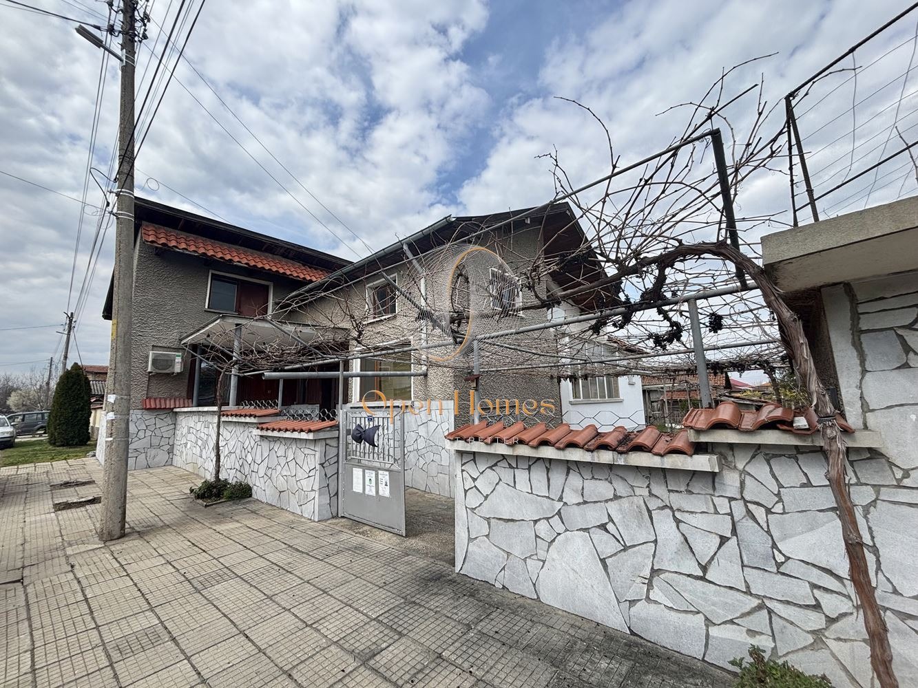 Продава КЪЩА, с. Главиница, област Пазарджик