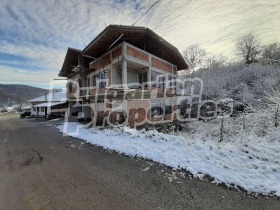 Продажба на имоти в с. Каменари, област Велико Търново - изображение 2 