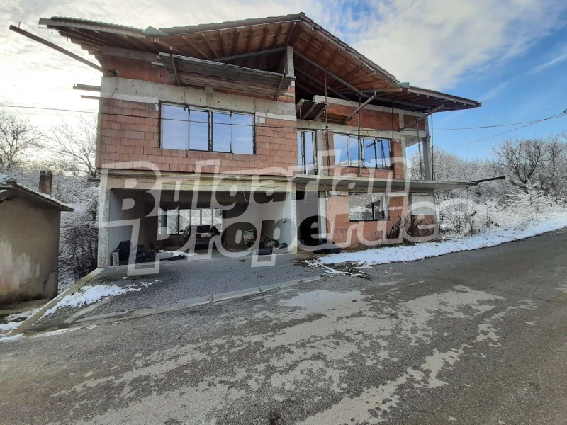 Продава  Къща област Велико Търново , с. Каменари , 240 кв.м | 55466500 - изображение [2]