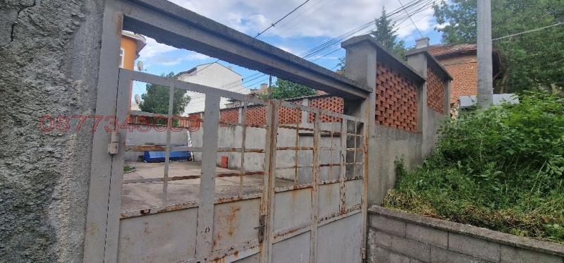 Продава КЪЩА, гр. Хасково, Училищни, снимка 2 - Къщи - 53187500