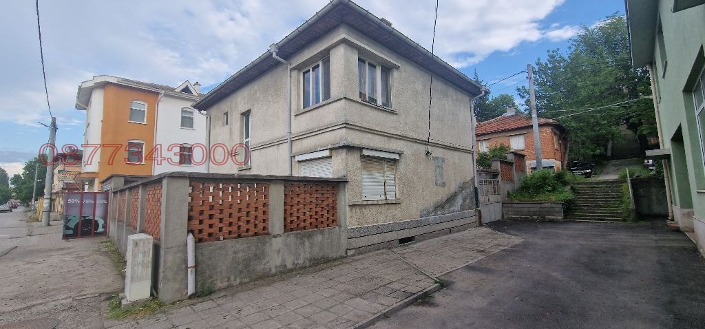 Продава КЪЩА, гр. Хасково, Училищни, снимка 2 - Къщи - 53621441