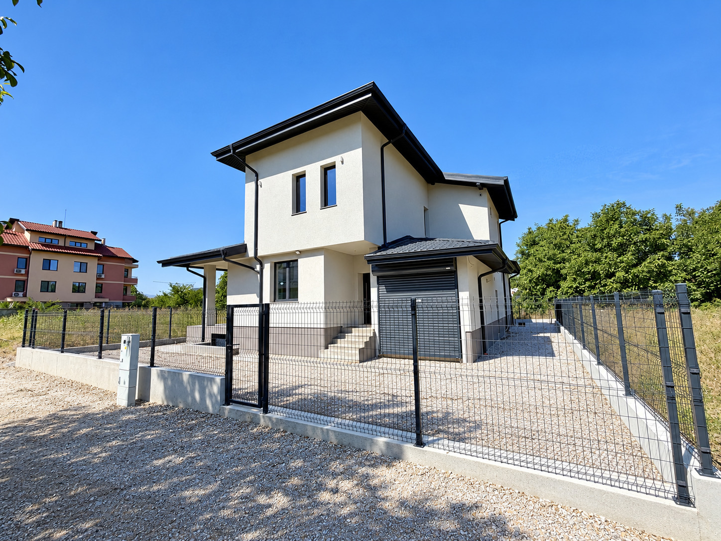Продава КЪЩА, гр. Пловдив, Остромила, снимка 3 - Къщи - 56006605