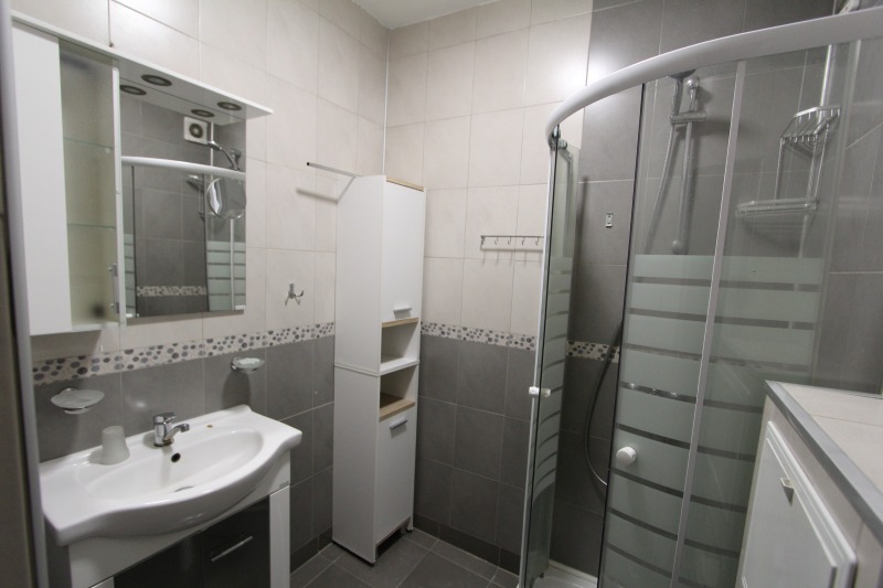 Zu verkaufen  1 Schlafzimmer Sofia , Zentar , 75 qm | 35612659 - Bild [7]