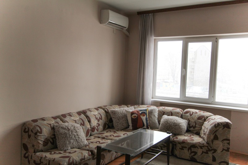 Zu verkaufen  1 Schlafzimmer Sofia , Zentar , 75 qm | 35612659 - Bild [2]