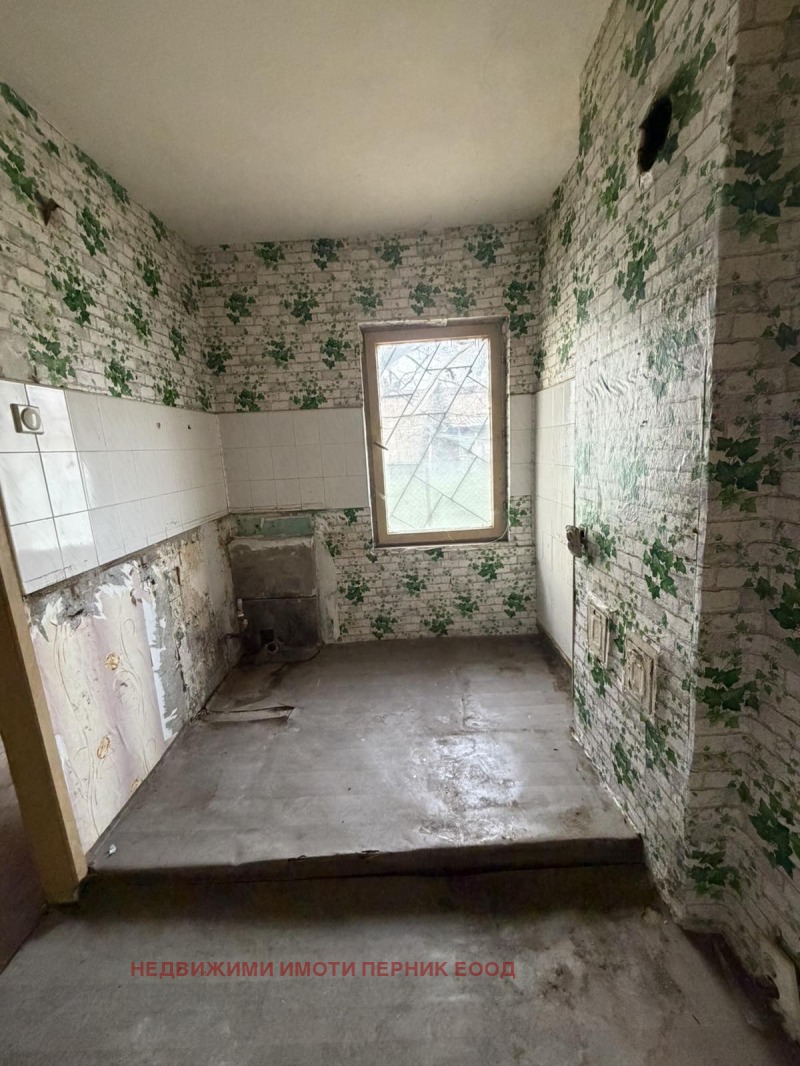 Продава КЪЩА, с. Драгичево, област Перник, снимка 4 - Къщи - 53447210