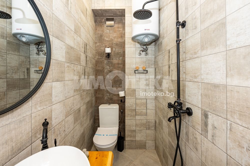 Продава ЕТАЖ ОТ КЪЩА, гр. Пловдив, Център, снимка 10 - Етаж от къща - 54744811