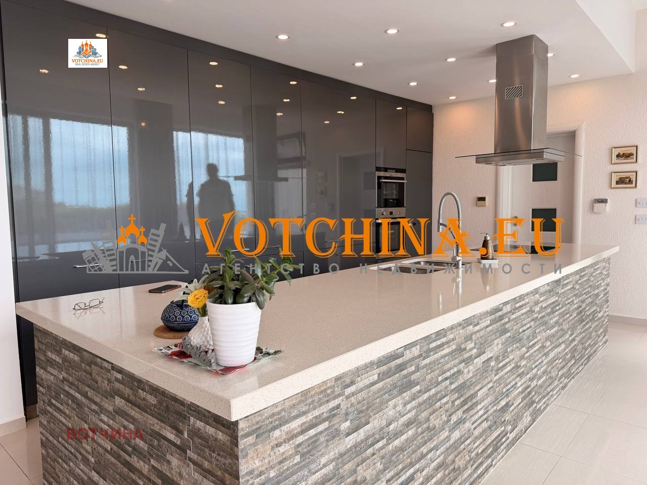 Продава КЪЩА, гр. Балчик, област Добрич, снимка 8 - Къщи - 55013119