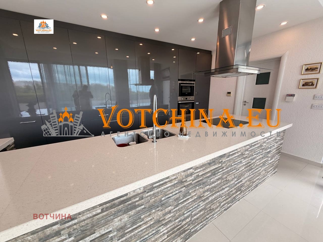 Продава КЪЩА, гр. Балчик, област Добрич, снимка 6 - Къщи - 55013119