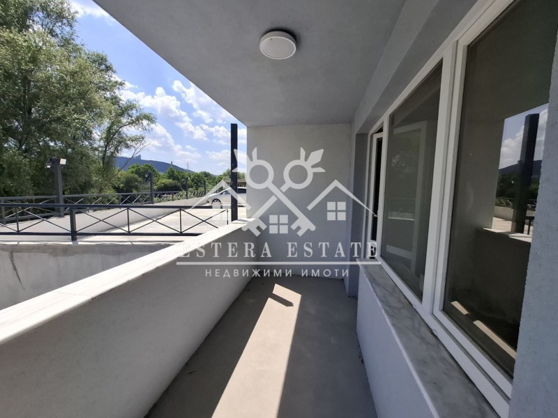 Продава  3-стаен град Шумен , Тракия , 90 кв.м | 28030998 - изображение [4]