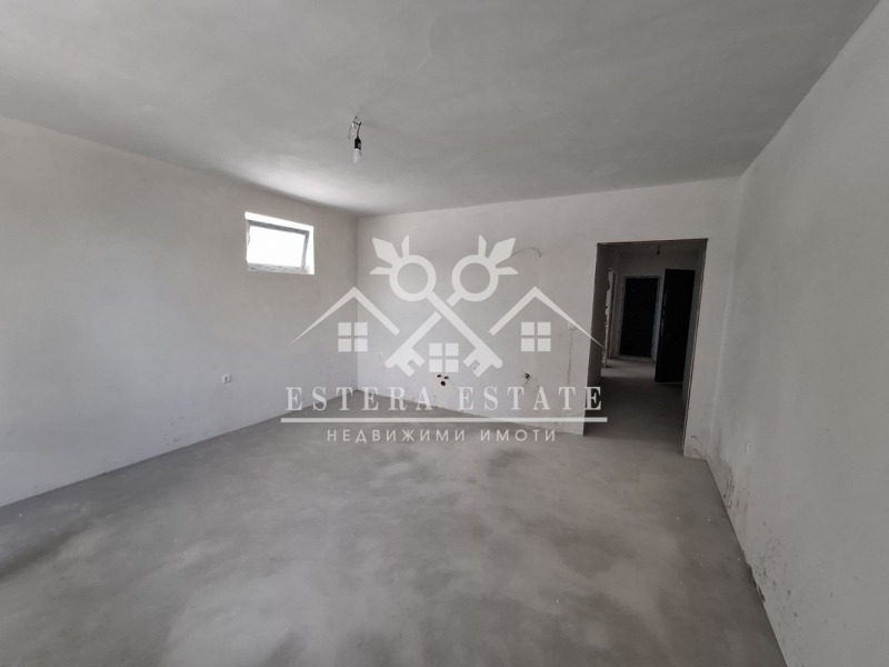 Продава  3-стаен град Шумен , Тракия , 90 кв.м | 28030998 - изображение [2]