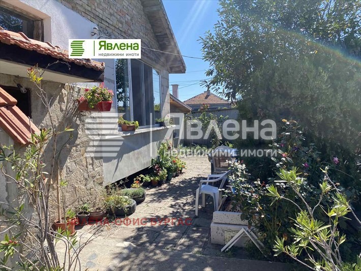 Продава КЪЩА, гр. Бургас, Долно Езерово, снимка 3 - Къщи - 47514364