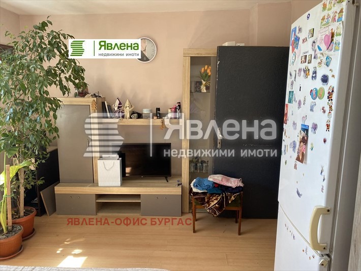 Продава КЪЩА, гр. Бургас, Долно Езерово, снимка 11 - Къщи - 47514364