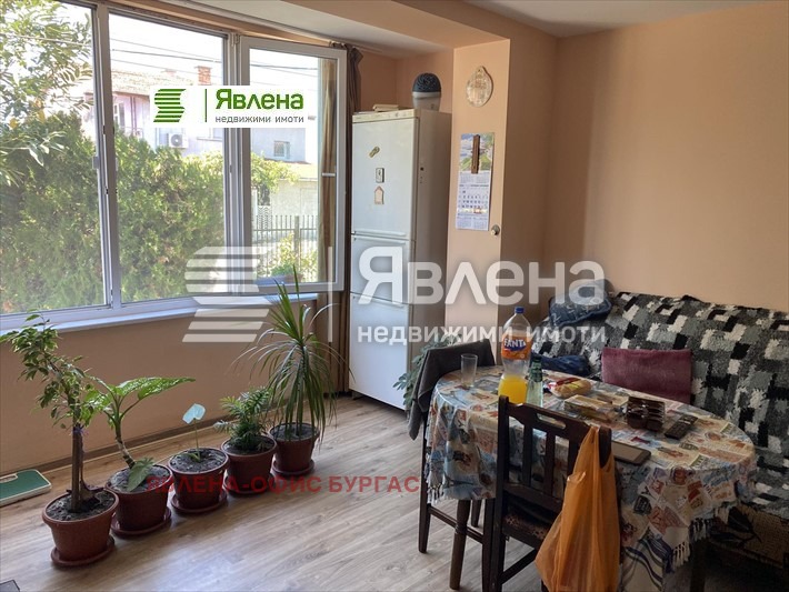 Продава КЪЩА, гр. Бургас, Долно Езерово, снимка 8 - Къщи - 47514364